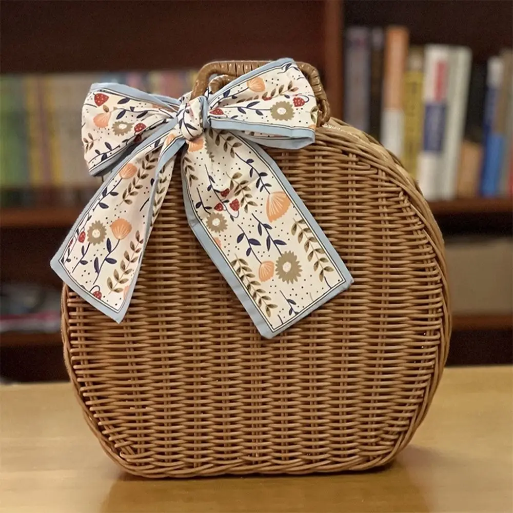 Practical Round Wicker Suitcase Large Capacity Dust-proof Picnic Basket Handmade Anti-impact Sundries Organizer for Home view 5