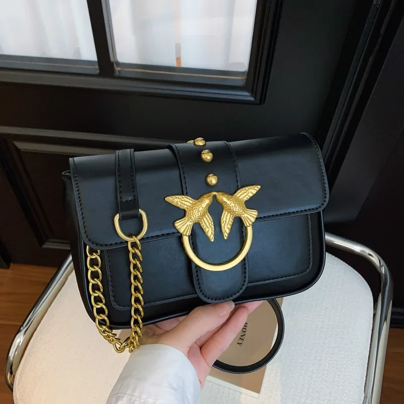 2025 Bolso nuevo para mujer: cadena con remaches de alta calidad, un solo hombro/bandolera, se adapta a trajes/pantalones de cuero