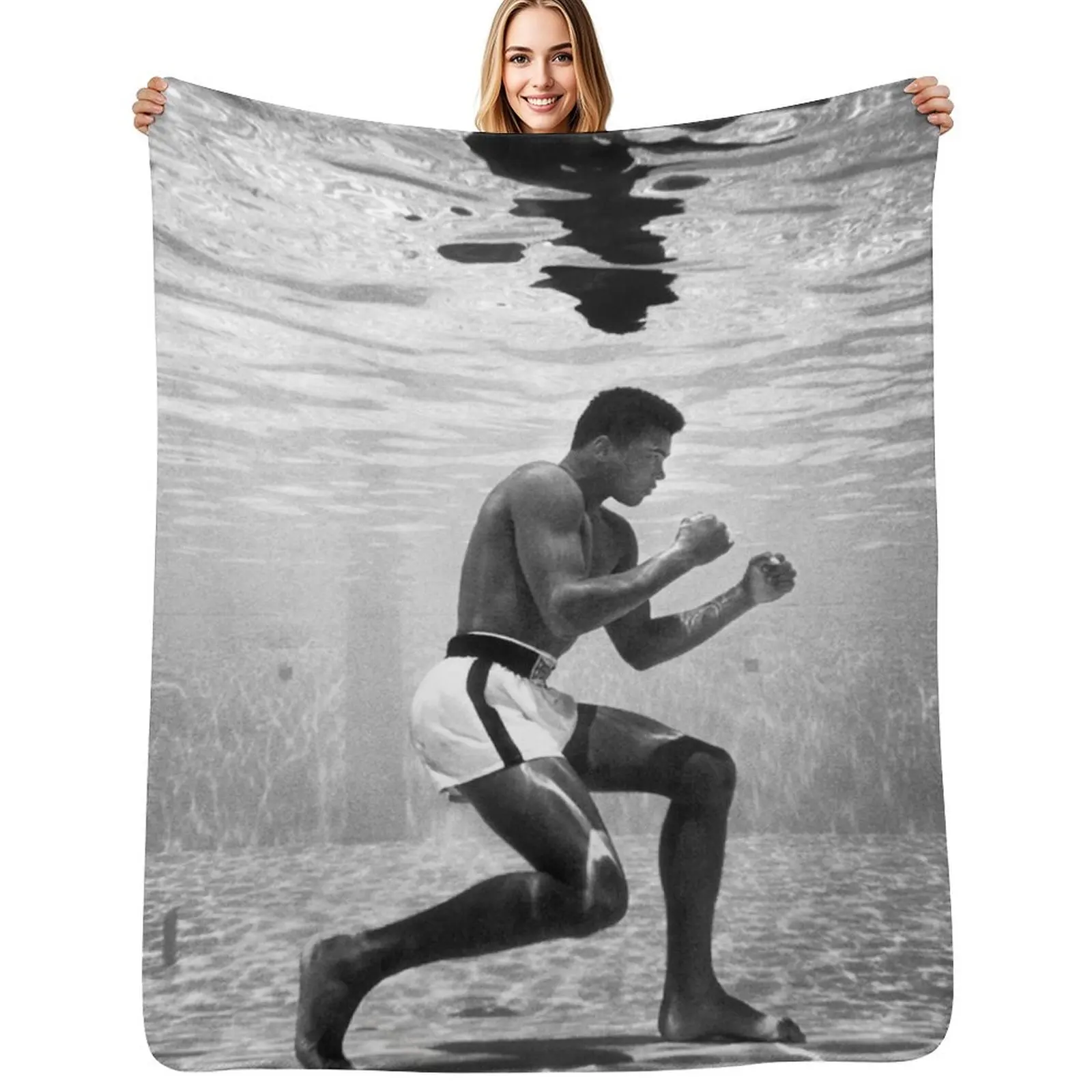 

An Underwater Throw Blanket Soft Comfort Blanket for Reading Watching TV