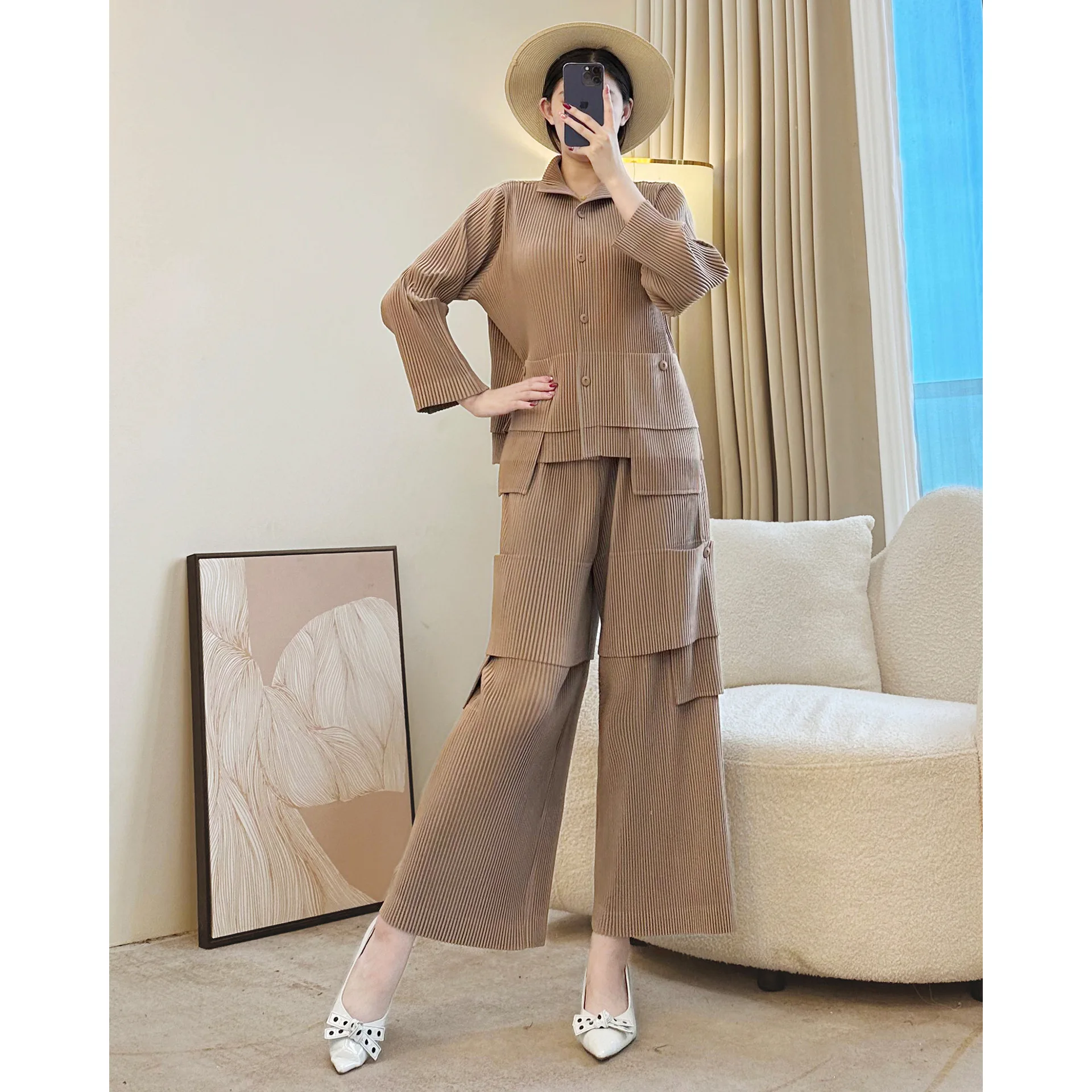 

Miyake плиссированный красный костюм, женский новый осенний благородный зарубежный стиль, свадебное платье счастливого свекру, брюки, комплект из двух предметов