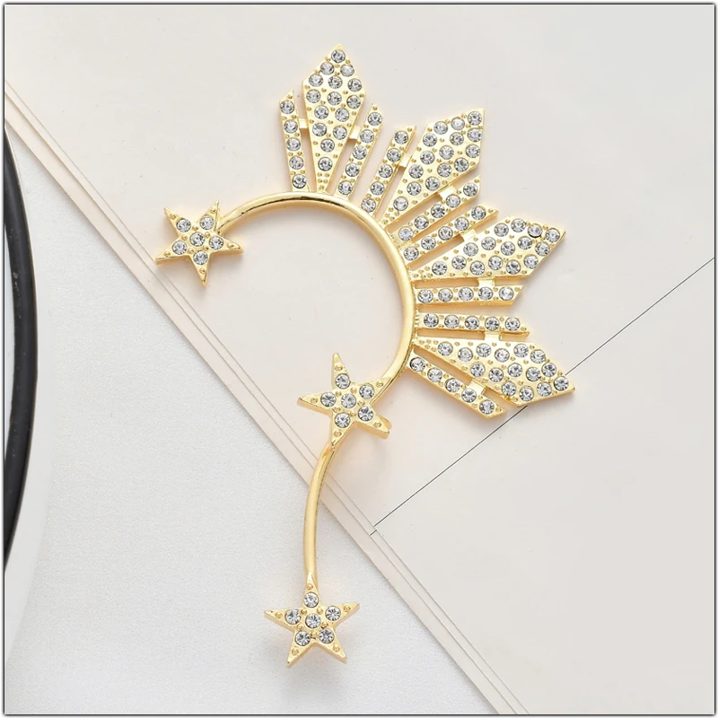 Crystal Space Star Ear Clip on Earrings for Women Accessories Lovely Rhinestone Star Big Ear Cuff Earring Fashion Ornaments Gift