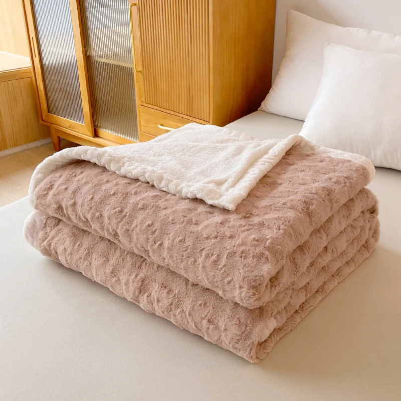 

Thickened Rabbit Velvet Blanket 3D Cut Flower Design Soft Solid Color Warm Winter Quilt Blanket Cozy Multi Functional Bed Sofa