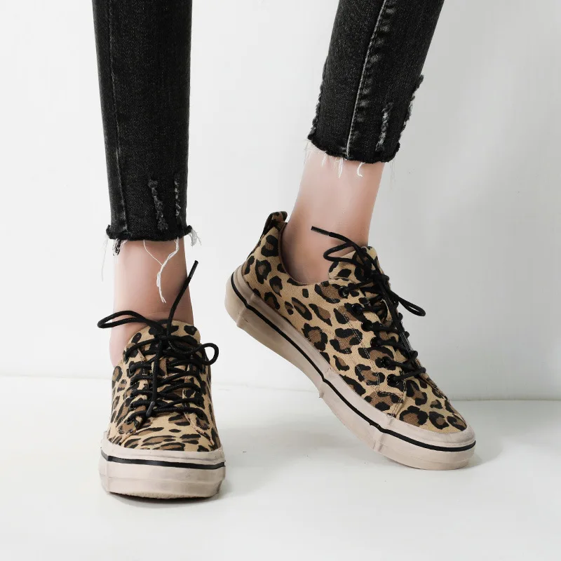 Stylish Leopard Print Flat Canvas Women Shoes Low Cut Spring Chunky Sneakers Casual Teen Girl Women Shoes Fashion Outdoor Shoes