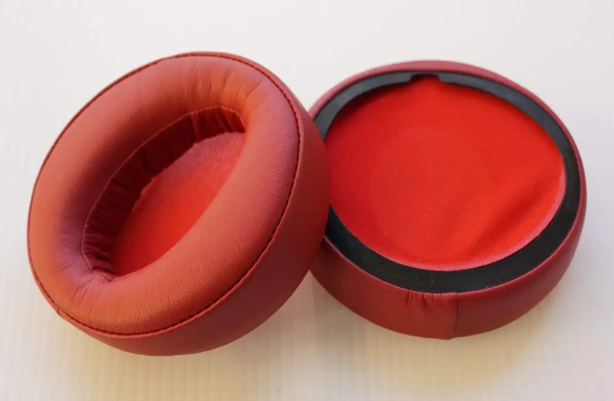 قطع غيار لسماعات الرأس اللاسلكية V-MOTA ، سماعات أذن متوافقة مع منصات سوني ، وسادة حمراء