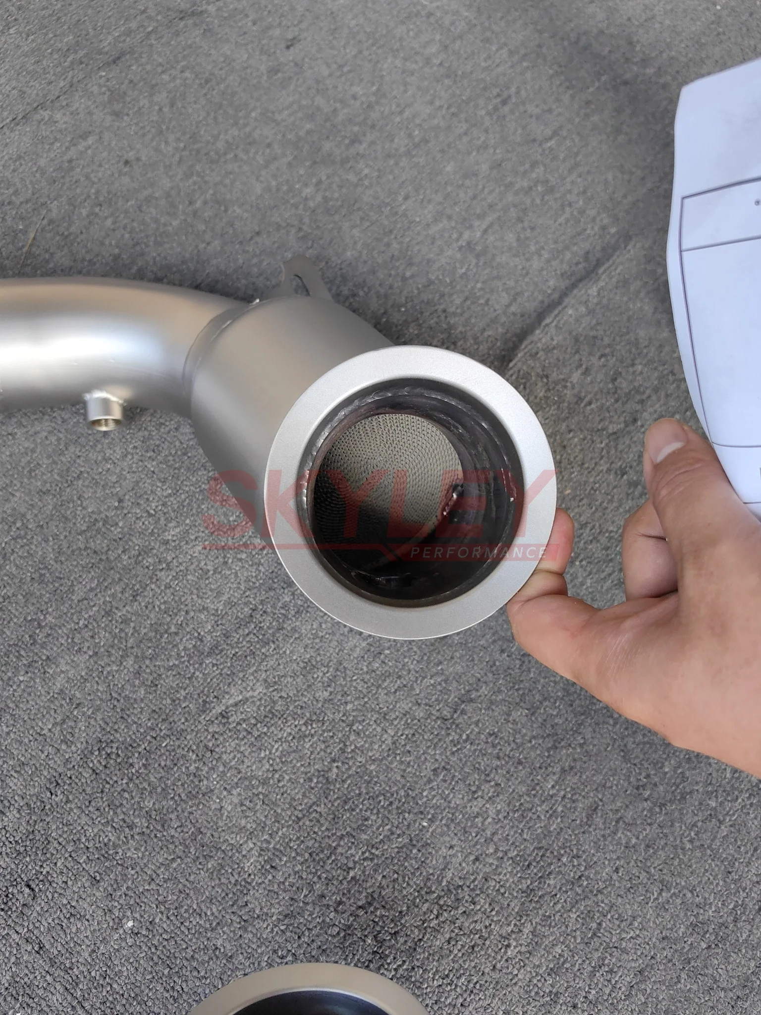 Picture 7: Exhaust Down Pipes for -C63/c63s W205 M177 4.0tt 2015- High Flow Sport Cat Downpipe