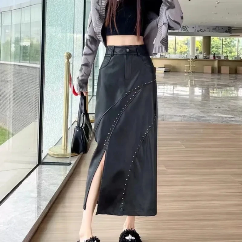 

High Waisted Buttocks Wrapped Skirt for Women's 2024 Spring Autumn New style rivet PU Skirts Stylish with Split A-line Skirt