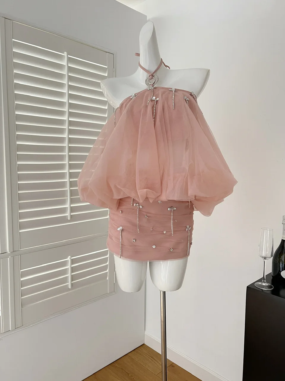 

Hanging neck suspender, nail bead diamond chain mesh, strapless top and lantern shorts skirt, super fairy style set