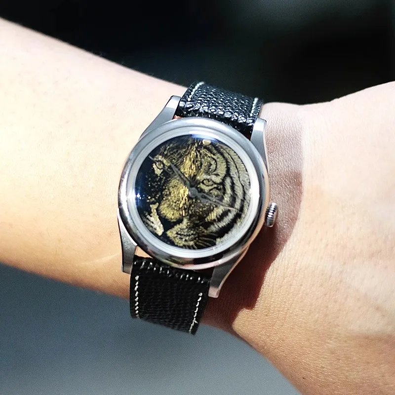 Huasuo Customized 38mm Chinese Intangible Cultural Heritage Large Lacquer Inlaid Gold Watch Sapphire Crystal SW200 Movement