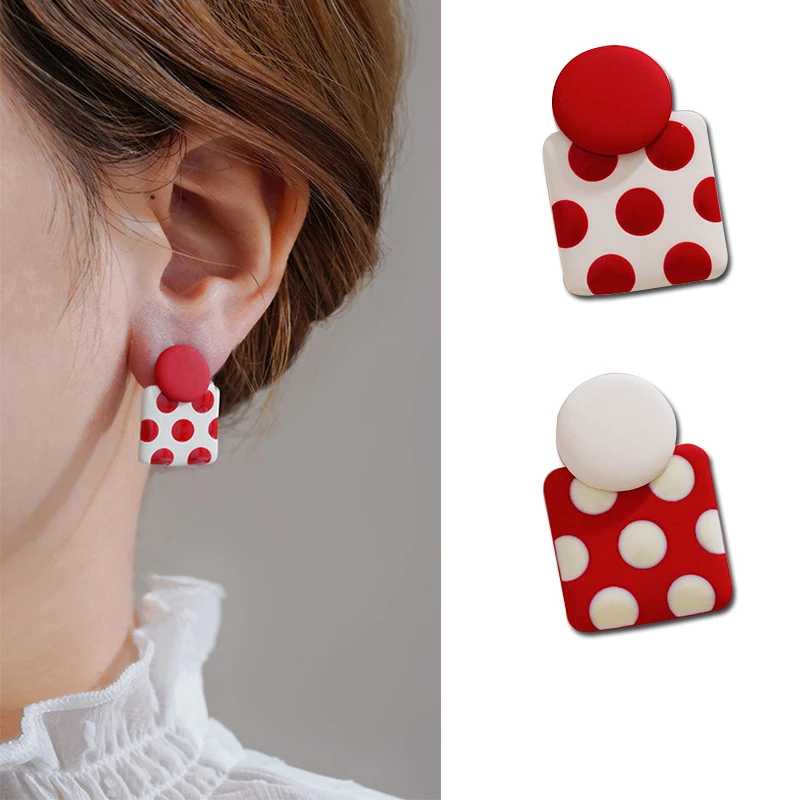 High Sense Earring Tea New Trend in 2022 Retro Red And Black Polka Point Earrings Unique Design French Hepburn Fashion Jewelry