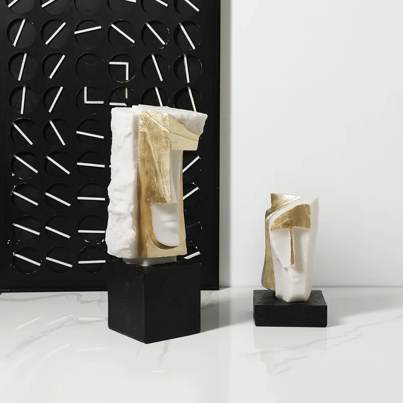 Light luxury abstract hand-painted portrait sculpture villa office porch bookcase high-end creative ornament