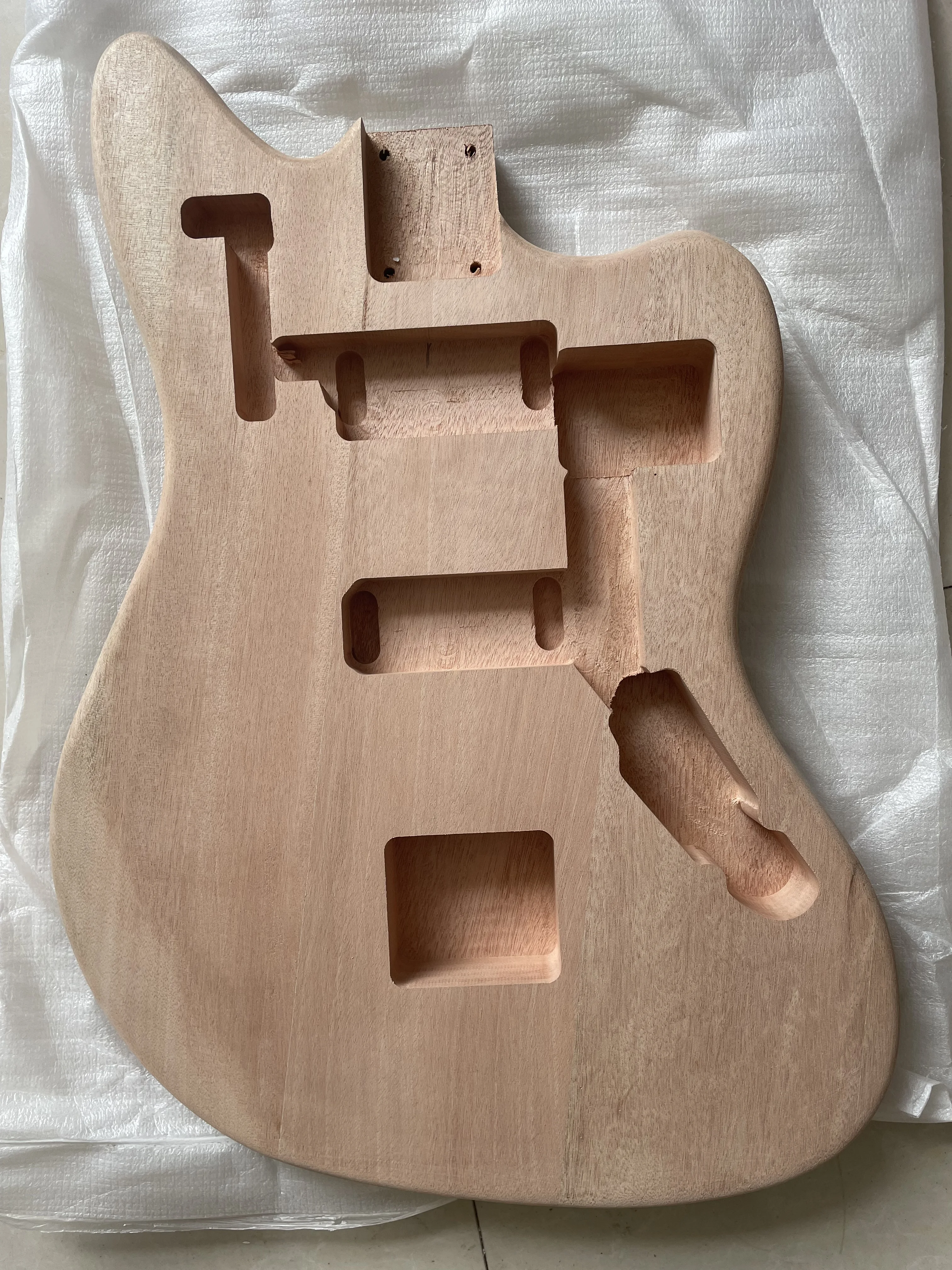 Mahogany Wood Electric Guitar Body, Unfinished, Jm Barrel, DIY Parts, Accessories, Luthier Tool, 25.5 \