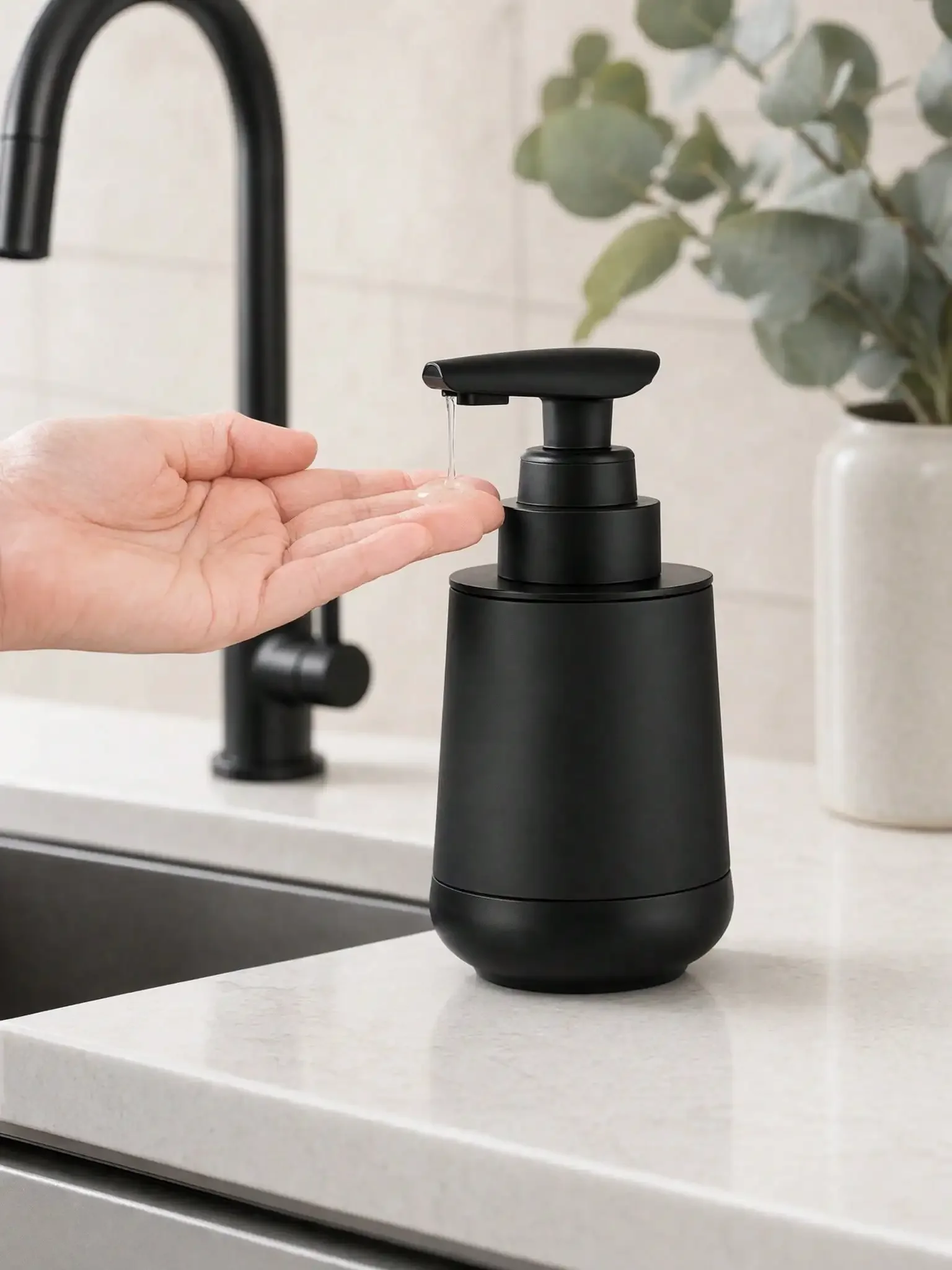 Automatic Soap Dispenser Touchless Sensor Pump Matte Black Acrylic Soap Dispenser 3 Adjustable Levels Removable Anti Slip Base