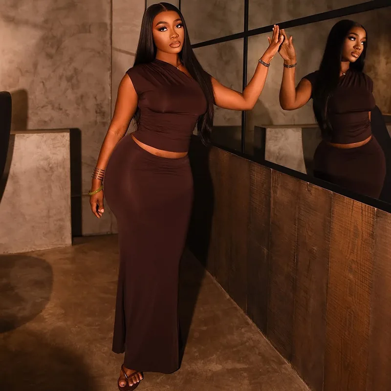 

Новая летняя женская одежда 2025 года, однотонный комплект с юбкой на бедрах Z512