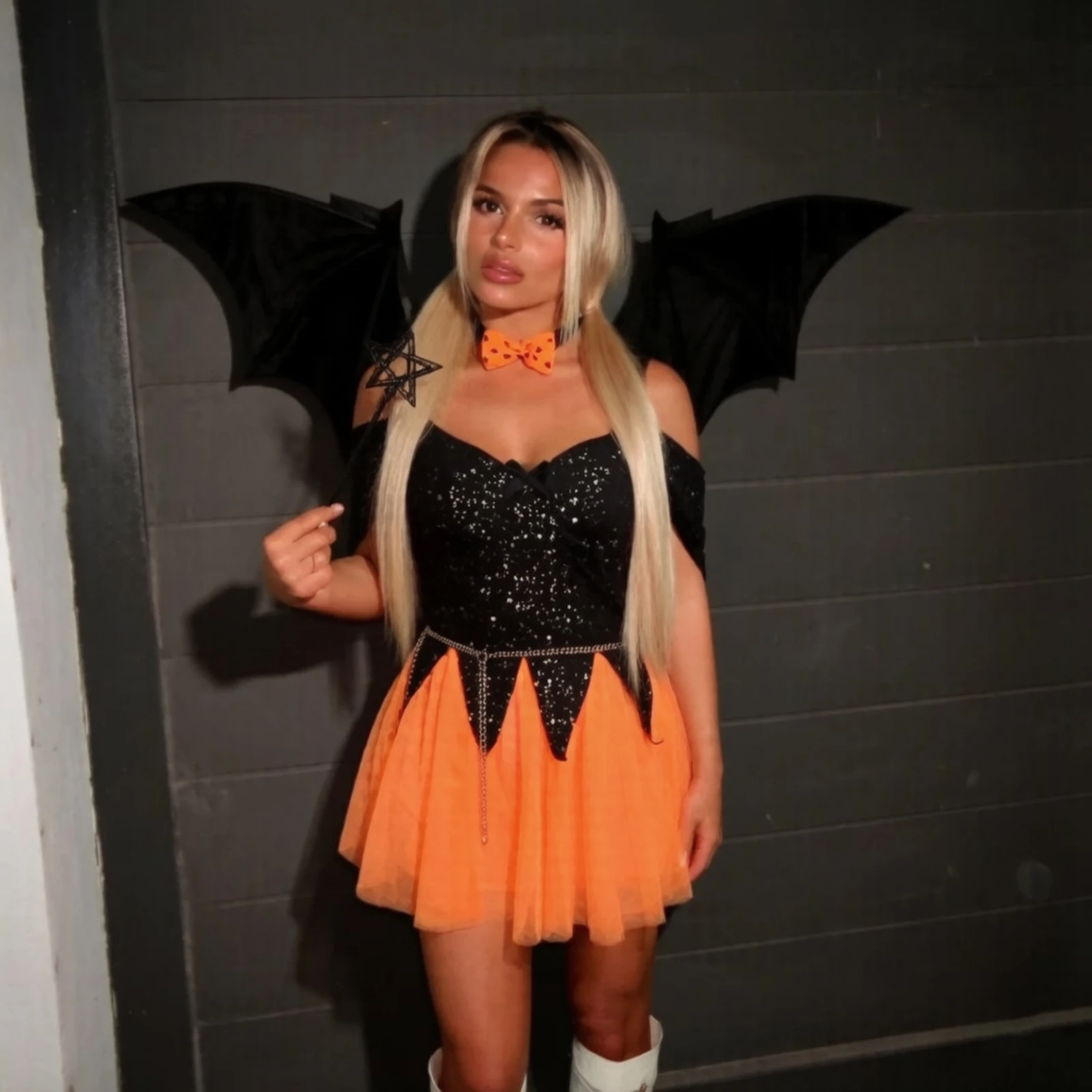 Women Halloween Witch Set Shiny Sequins Irregular Hem Tops + Elastic Low Waist A-line Lace Skirt + Choker + Metal Belt +Headwear view 5