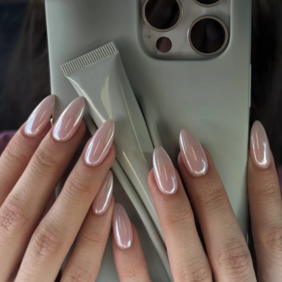 24 piezas de uñas de presión cortas ovaladas rosa empolvado con diseños simples, uñas de almendra reutilizables con pegamento 5