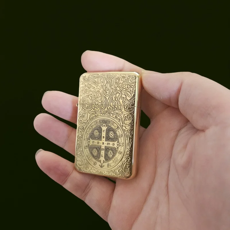 CHIEF Ultra Thin Brass Fuel Lighter Grinding Wheel Ignition Constantine Pattern Men's Portable Cigarette Accessories Gift