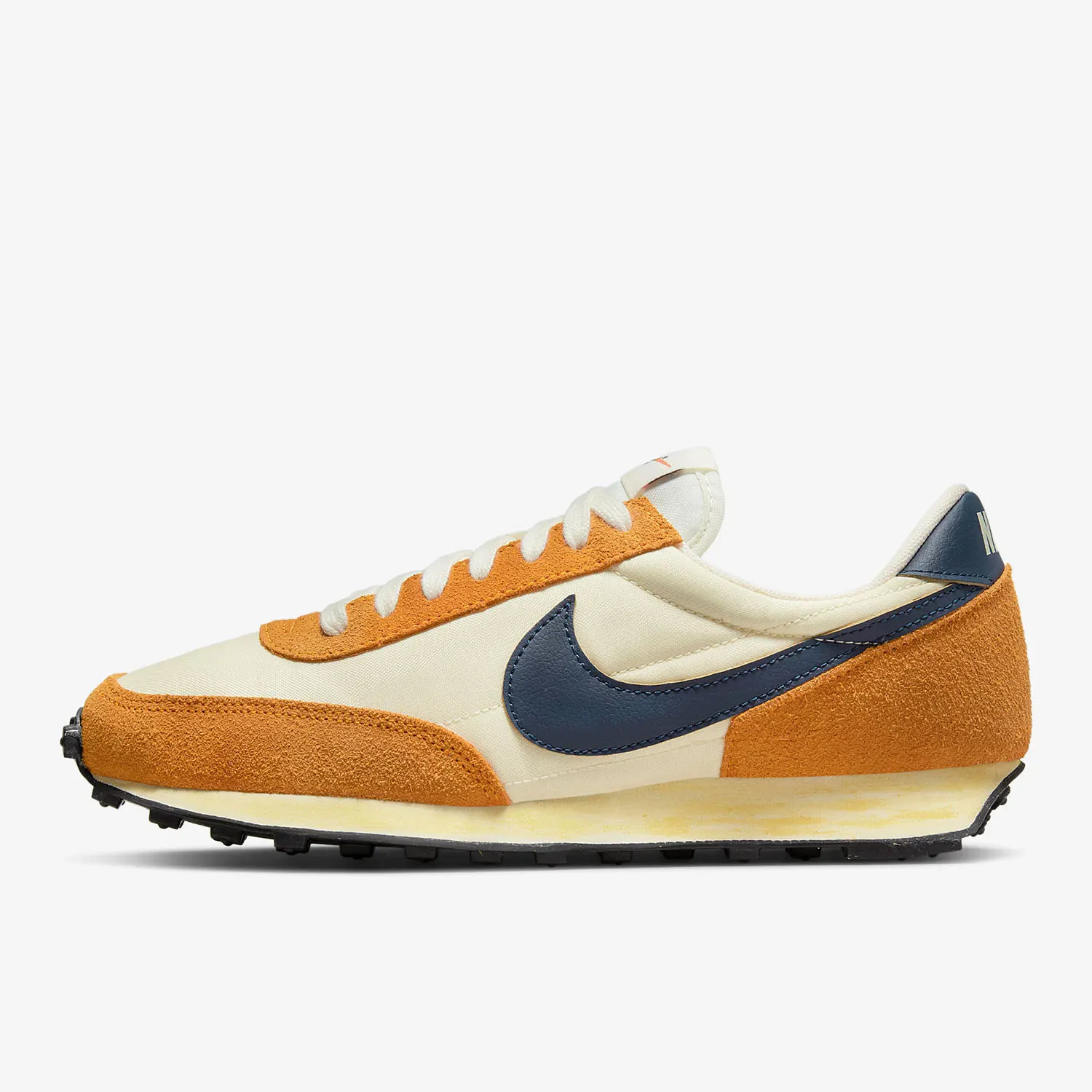 

Оригинальные удобные кроссовки унисекс Nike DAYBREAK SE DV1746-142