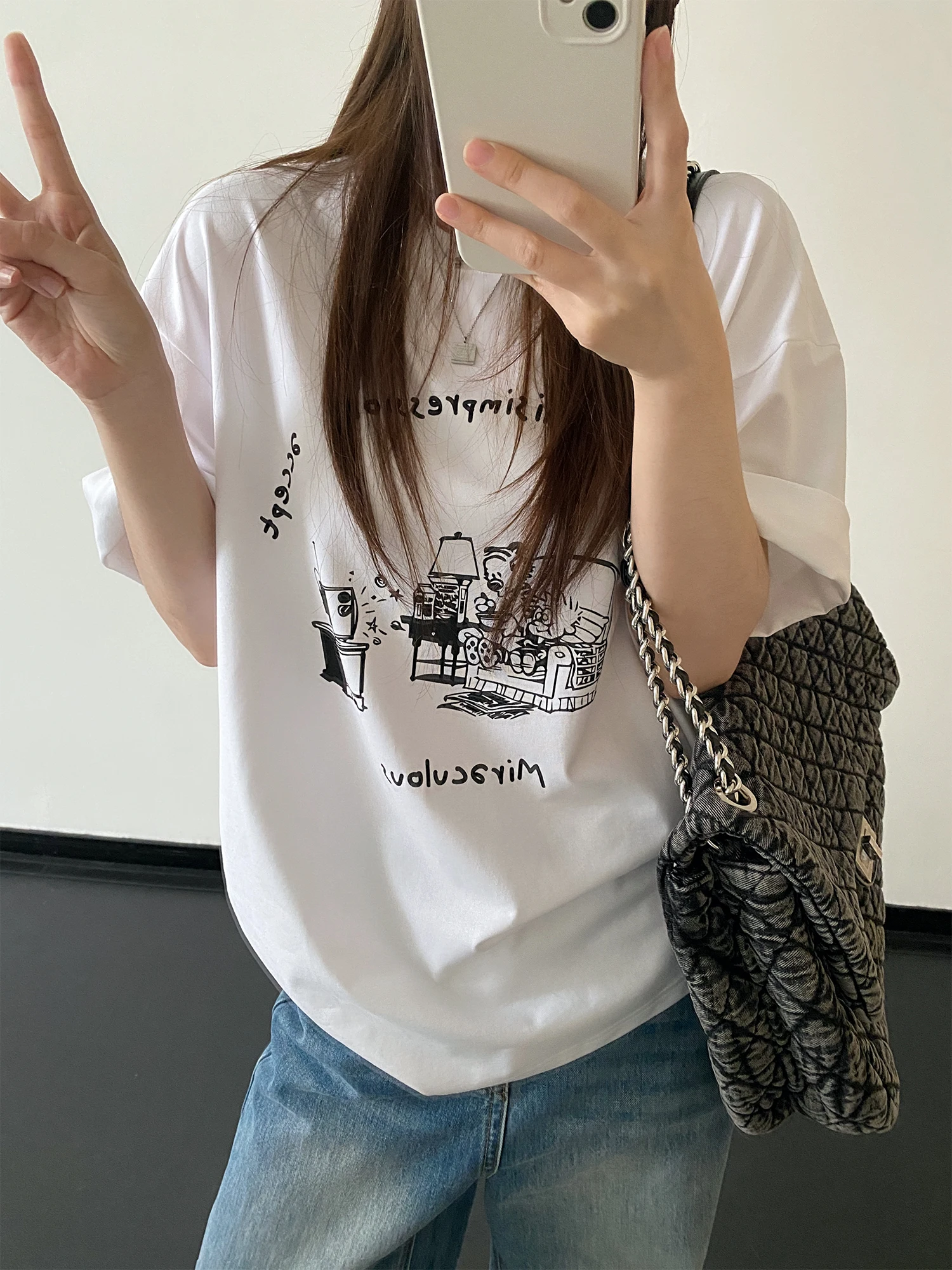 SunYeo Retro Feel Summer New fiti Character T-irt Oversize ort Sve round Ne Cool Feeling Korean Sle Top