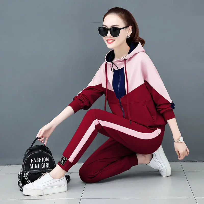 Sports Set Women's 2023 New Spring and Autumn Season Loose Korean Edition Contrast Panel Hooded Fashionable Top Two Piece Set