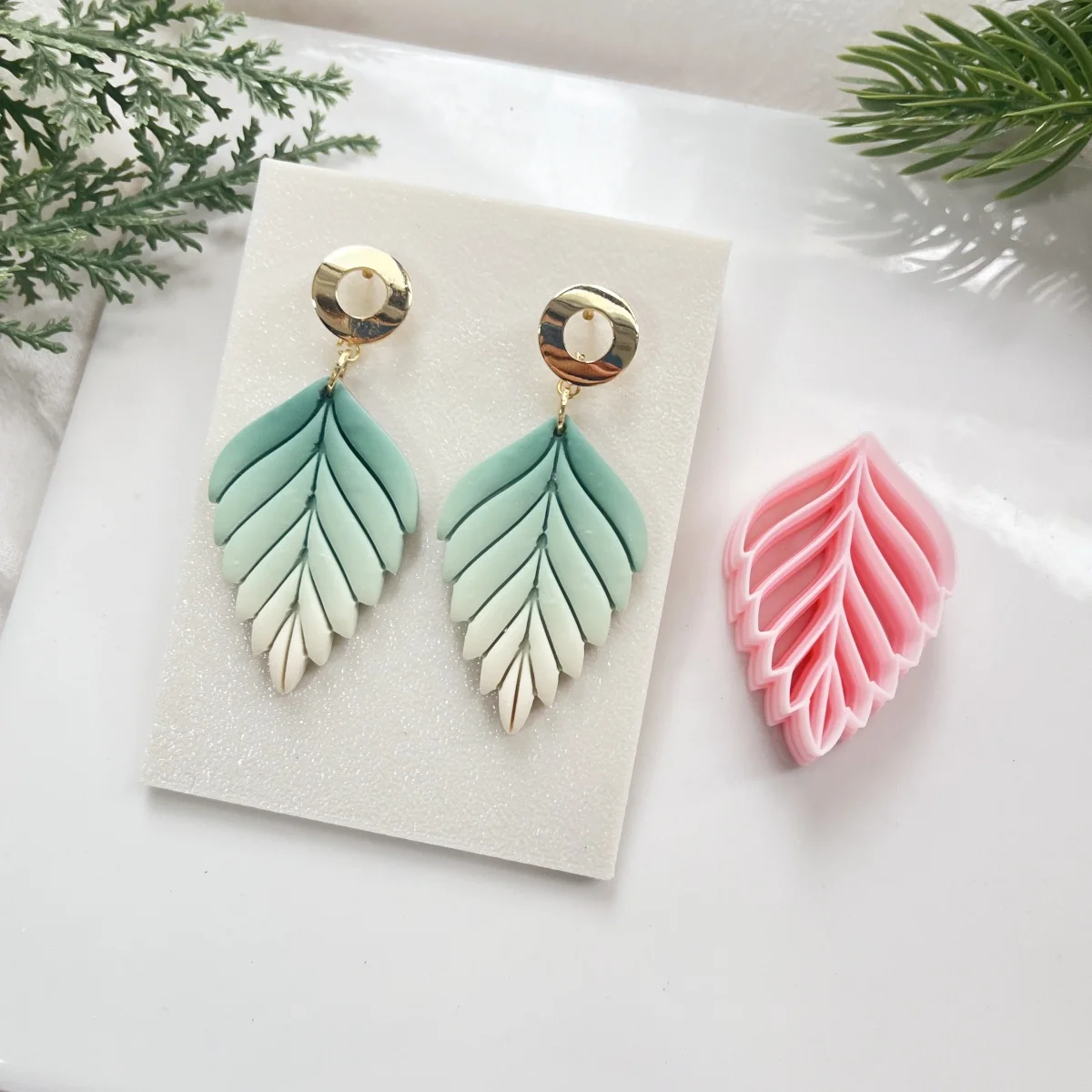 High Precision Leaf Pattern Polymer Clay Molds Set for DIY Crafting Tools - Plant-Inspired Design Earrings, Pendants, and Brooch