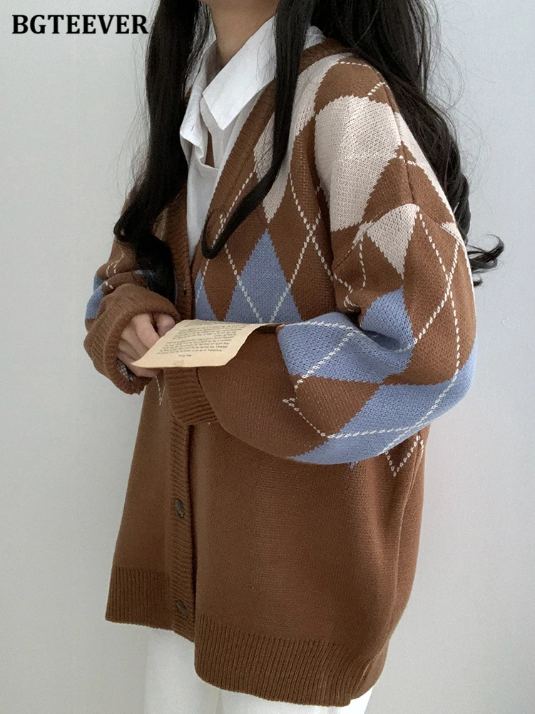 BGTEEVER Winter Beige Argyle Cardigan Women with Buttons Oversize Jacket Loose Thick Warm Knitted Cardigan for Women