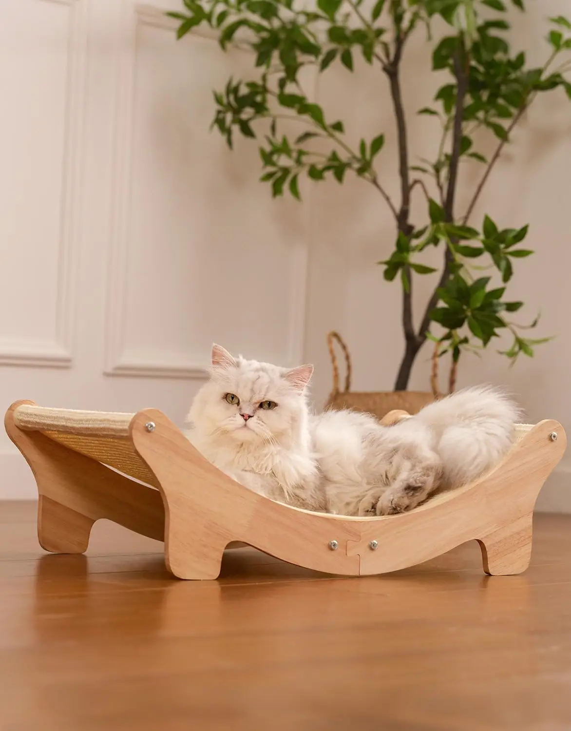 

Natural Sisal Cat Scratcher Bed with Oak Frame for Indoor Cats, Modern Scratching Post Hammock Lounge