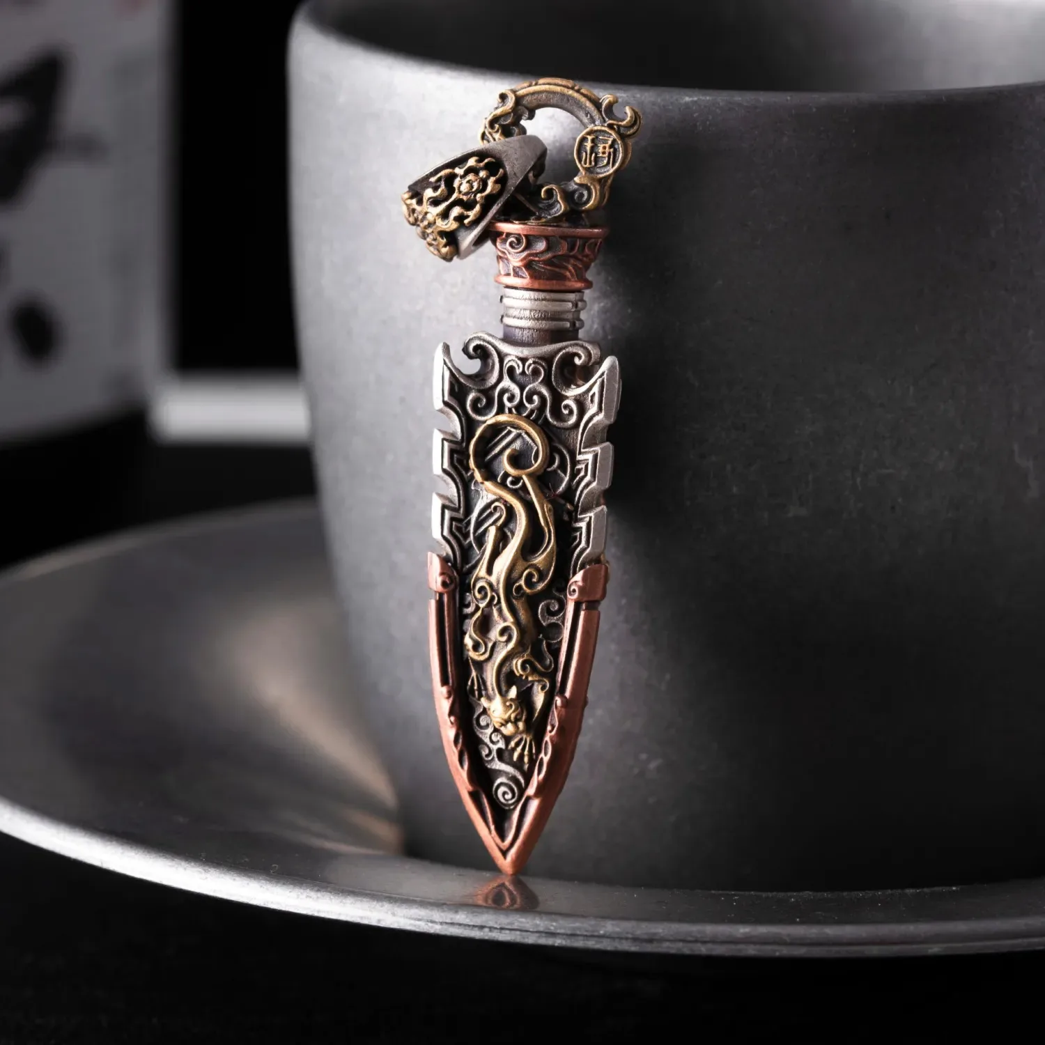 COPPERTIST.WU Arrowhead Capsule Pendant 2.0 Necklace for Men Women - Historical Replica Jewelry with Storage Function
