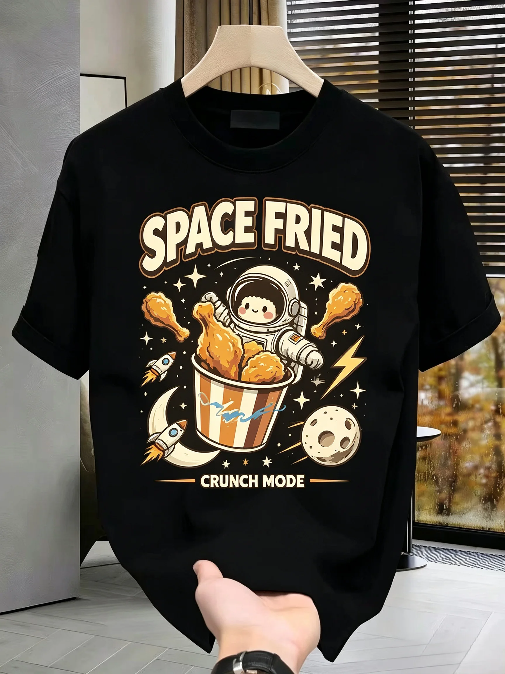 Unisex SPACE FRIED Astronaut Fried Chicken Graphic T Shirt Men Women Cartoon Space Food Retro Short Sleeve Black Streetwear Tee
