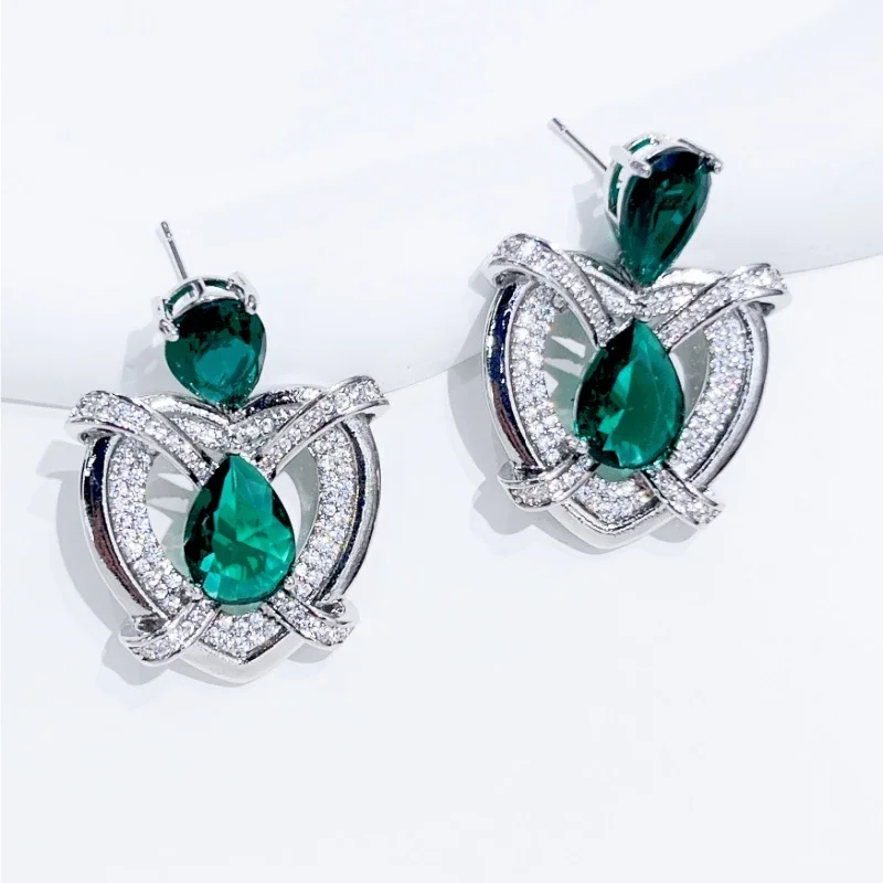 European and American Heart Shaped Zircon Earrings 2023 New Vintage Elegant Fashion Versatile Female Earrings image 5