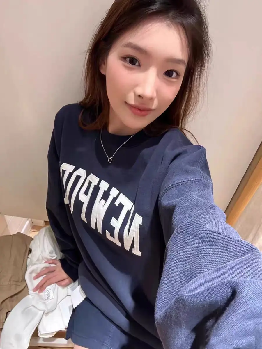 Navy blue Lettered Slanted Shoulder Collar Sweatshirt for Women 2024 Autumn Casual tops Loose Trendy long Sleeves for Ladies