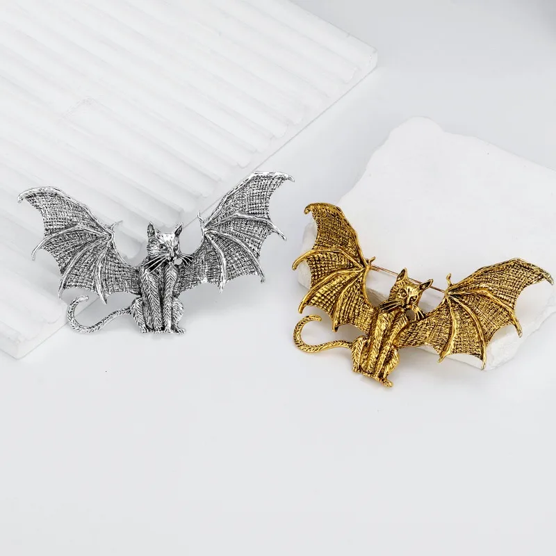 New Trendy Personality Winged Cat Vintage Brooch Men's Suit Accessory Funny Bat Shape Flying Animal Corsage Schoolbag Badge