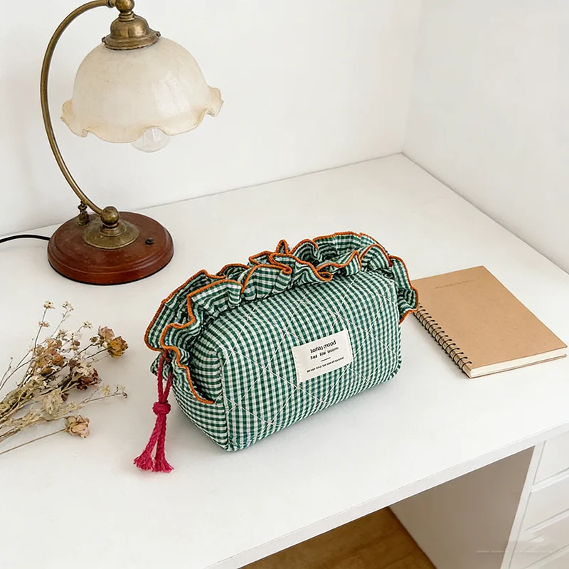 Women's Vintage Gingham Cosmetic Makeup Bag with Ruffled Edges-Large Capacity Organizer, Elegant Ribbon Bow Closure for Daily