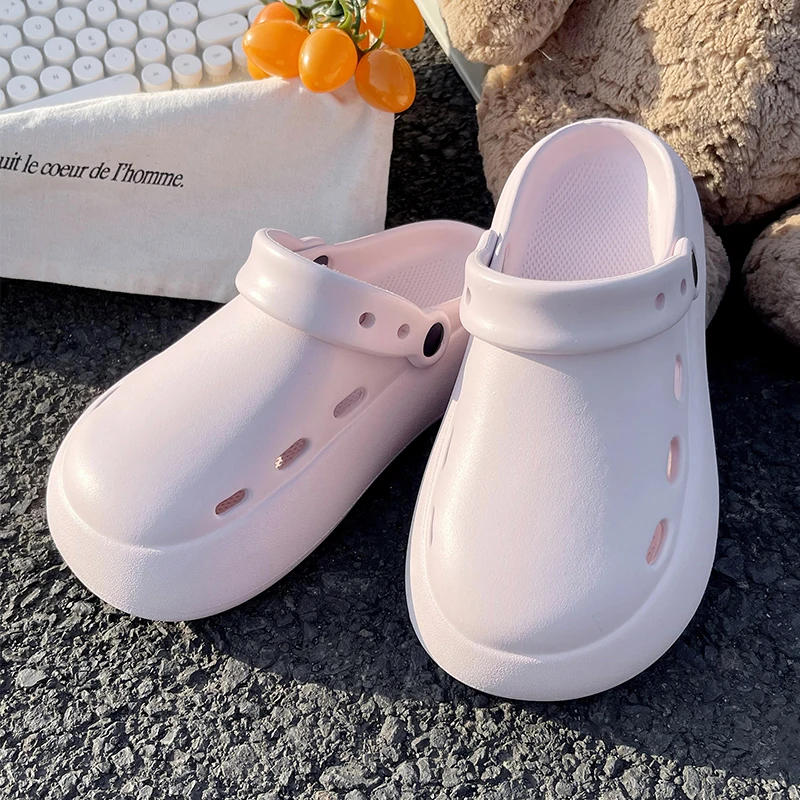 ZUOFU Damen Sommer Clogs mit geschlossener Zehenpartie, rutschfeste dicke Plateau-Freizeitschuhe für drinnen, draußen, Zuhause, Strand und den täglichen Gebrauch. – Detail 9