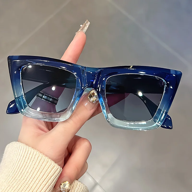 Stylish Cat-Eye Fashion Glasses with Gradient Blue & Clear F