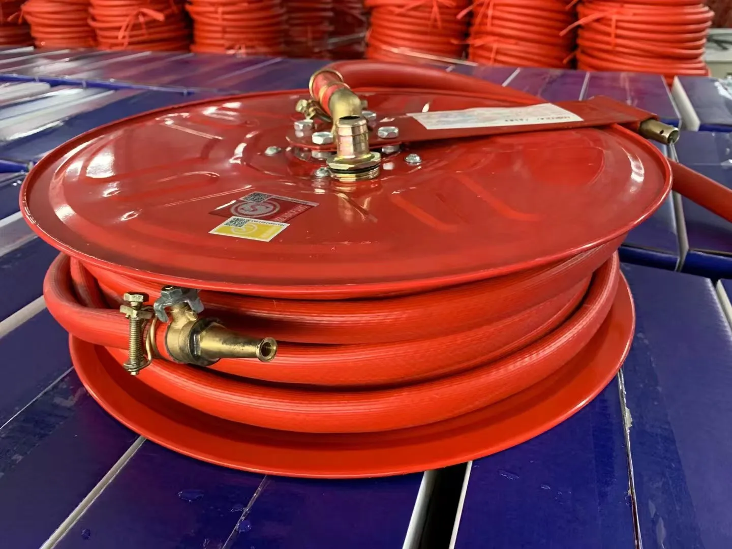 20m-25mm Retractable Hose Reel Flexible Fire & Water Garden Hose Reel