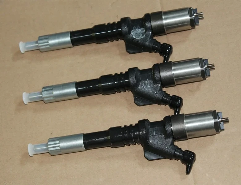 PC1250-7 Excavator Injector 6560-11-1114 Genuine New Parts