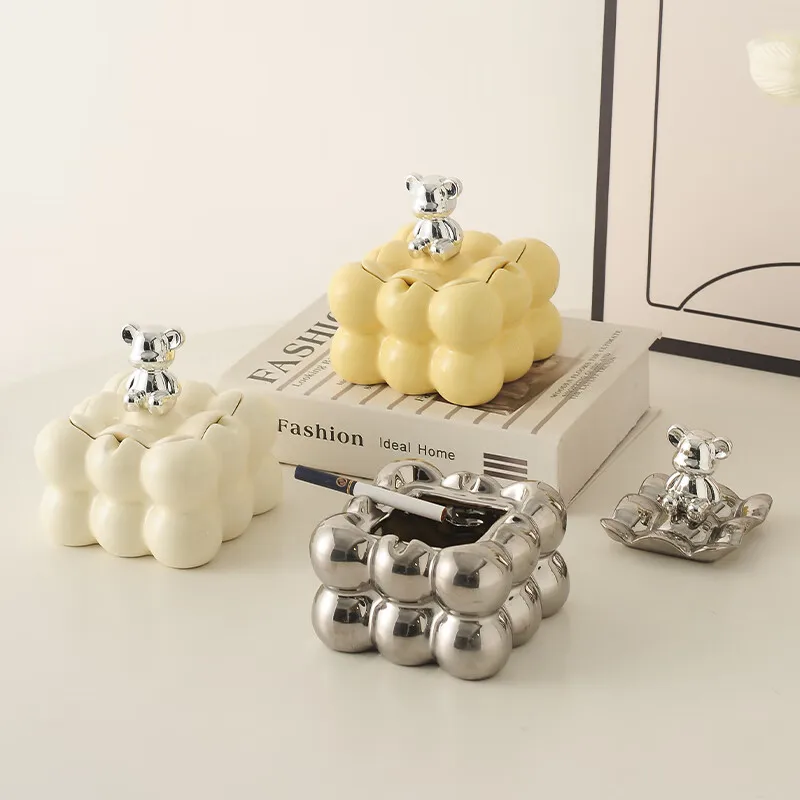 

Luxury ins, high beauty, ashtray, cream style, bear decoration, tea table, creative office, living room, home furnishings