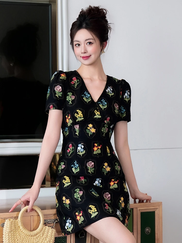 ชุดเดรสออกงานสไตล์ฝรั่งเศสสำหรับผู้หญิง เสื้อผ้าสไตล์เรโทรชิค ชุดราตรีสั้นทรงบอดี้คอนประดับดอกไม้ ชุดเดรสออกเดทหรูหราสำหรับงานเลี้ยง