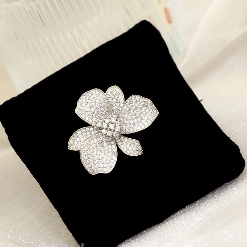 Luxury Full Cubic Zirconia Feather Flower Brooches for Women Pins Trendy Animal Insect Clothing  Accessories broche femme bijoux