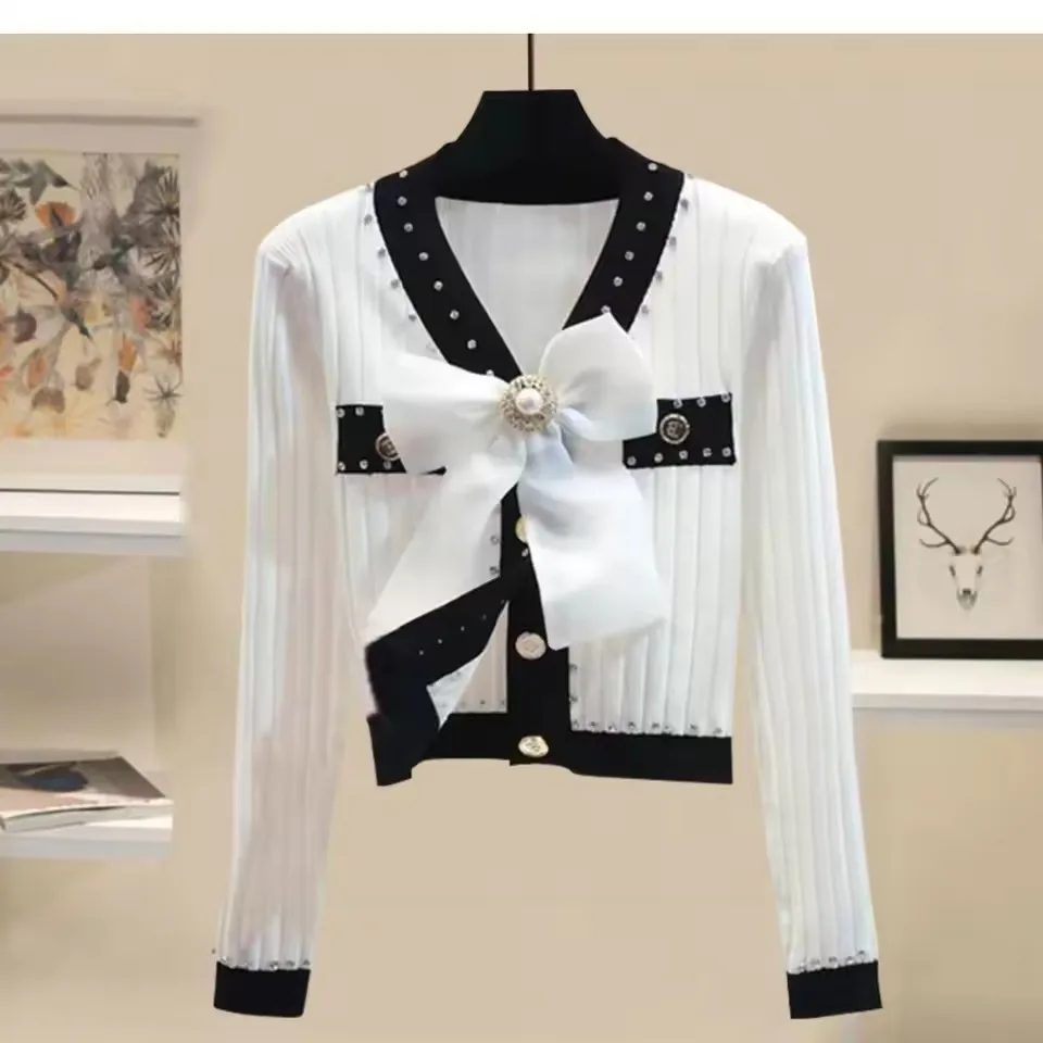 Elegant V-Neck Knitted Top Women Autumn New Bowtweed Small Fragrance Cardigan Short Jacket Thin Ladies Fashion Sweater Knitwear