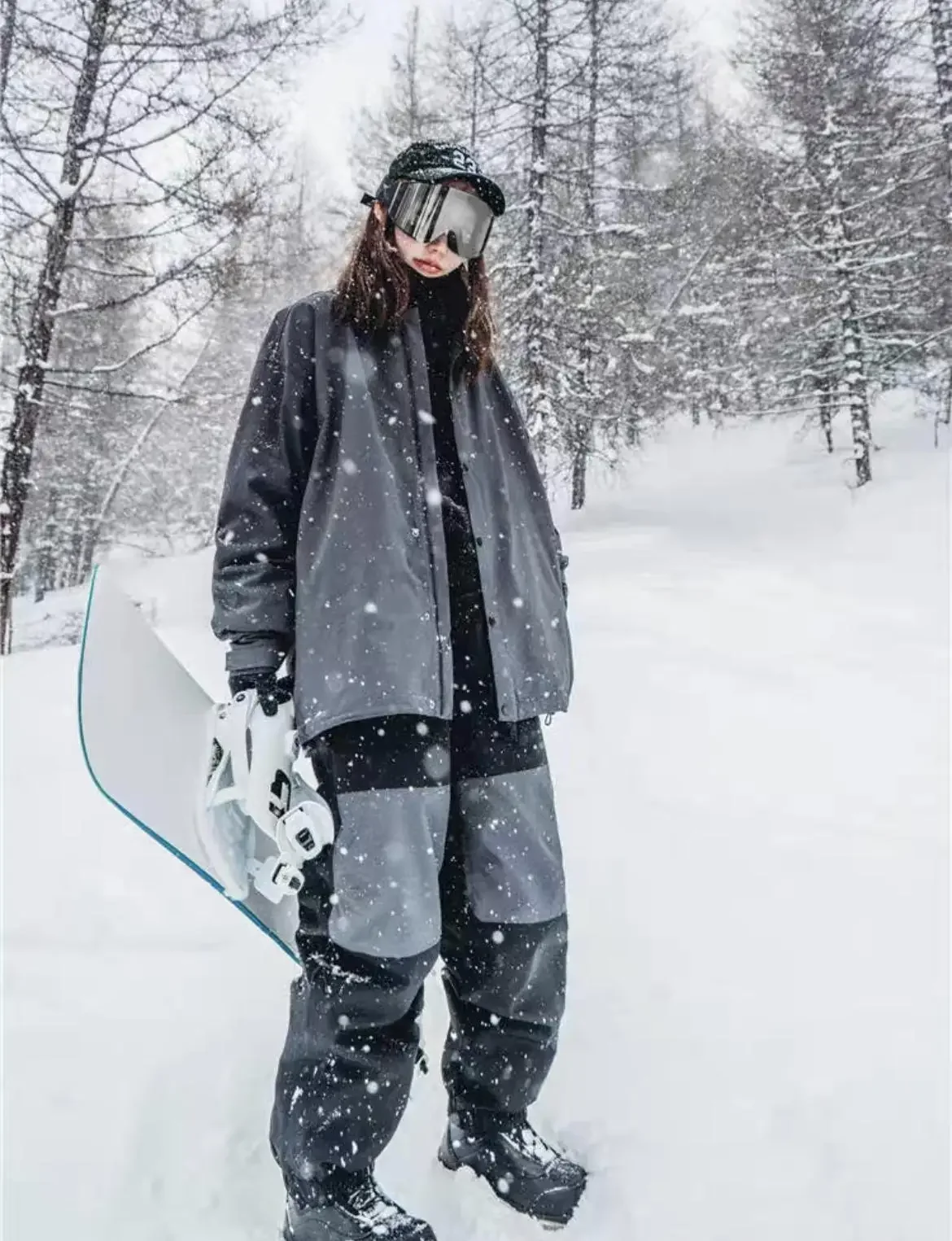 2024 OEM Ski Snow Wear High Quality Custom Women Warm Snow Wear Full Body Ski Suits One Piece Ski SuitFor Unisex