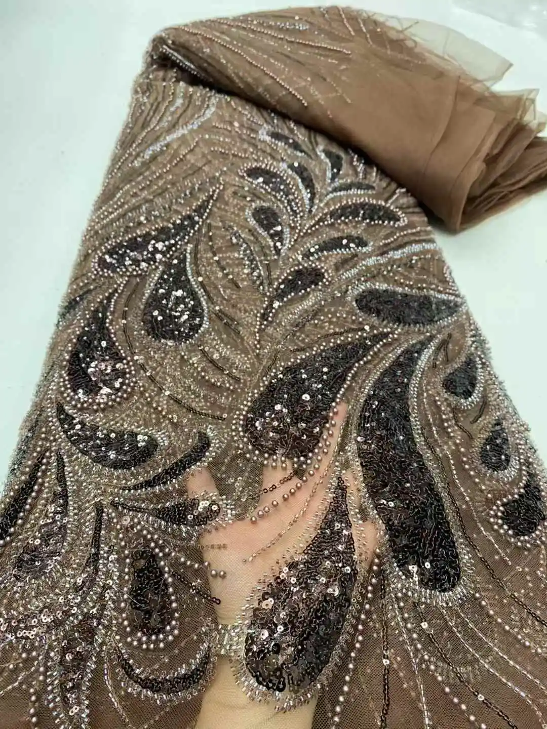 نسيج الدانتيل الأفريقي 2025 الترتر مطرز التطريز العريس النيجيري الزفاف عالية الجودة الفرنسية تول أقمشة الدانتيل لحفل الزفاف