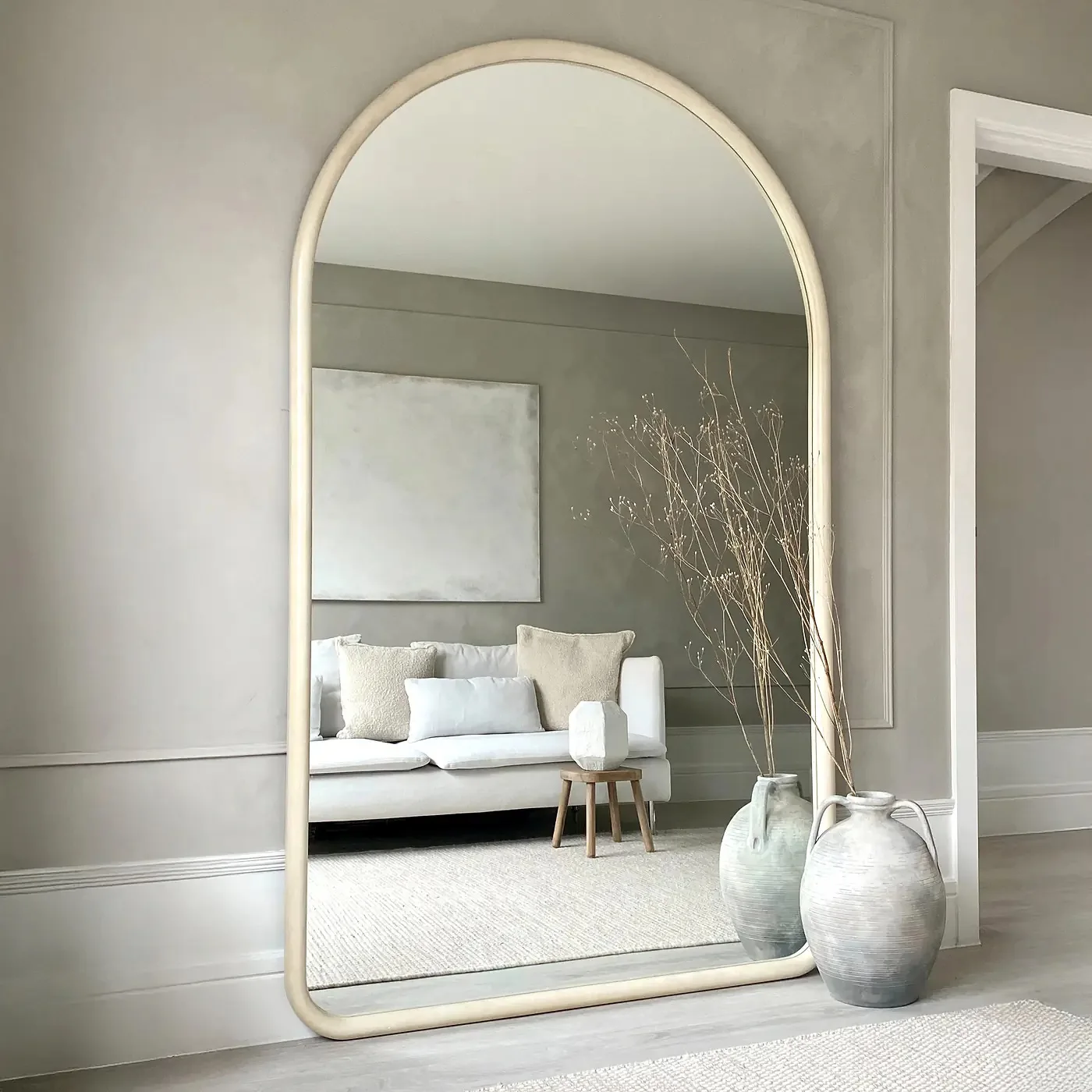 Solid wood full-body mirror floor-to-ceiling arched antique home bedroom living room clothing store wall-mounted mirror