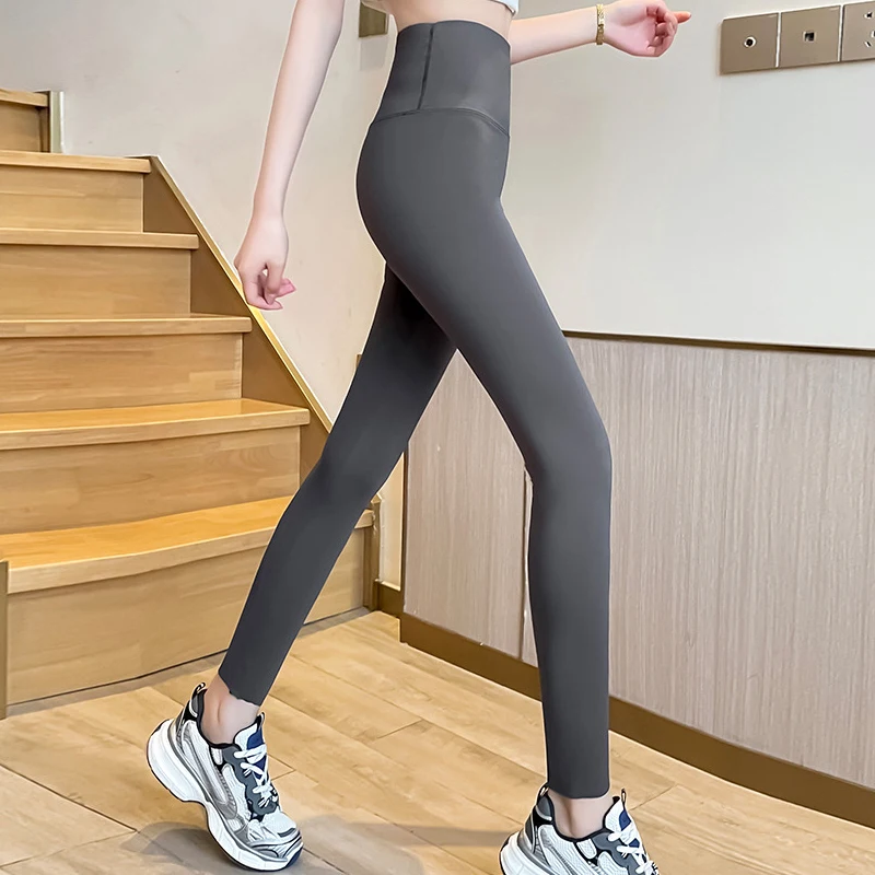 Celana Hiu Sembilan Titik Legging Elastis untuk Pakaian Luar Celana Yoga Pengangkat Perut dan Pengangkat Pinggul Pinggang Tinggi Ketat dan Ramping