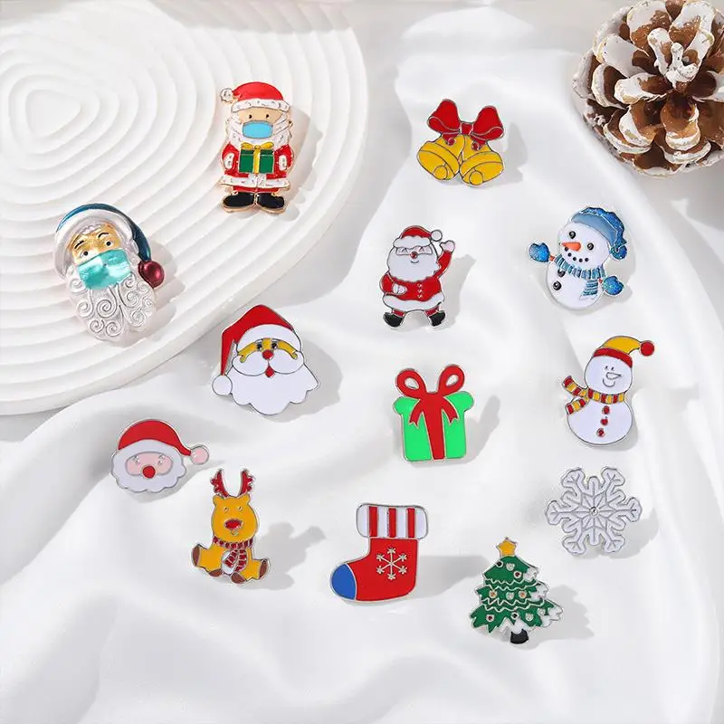 

Enamel Pins Custom Santa Deer Scarf Hat Brooches Badge Childlike Cartoon Jewelry New Year Gift for Kid 15Styles Christmas Series