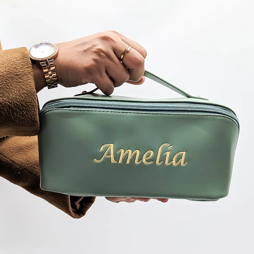 New Embroidered Name PU Makeup Bag Wedding Bridesmaid Pouch Bag Personalized Any Name Travelling Storage Organizer Makeup Bags