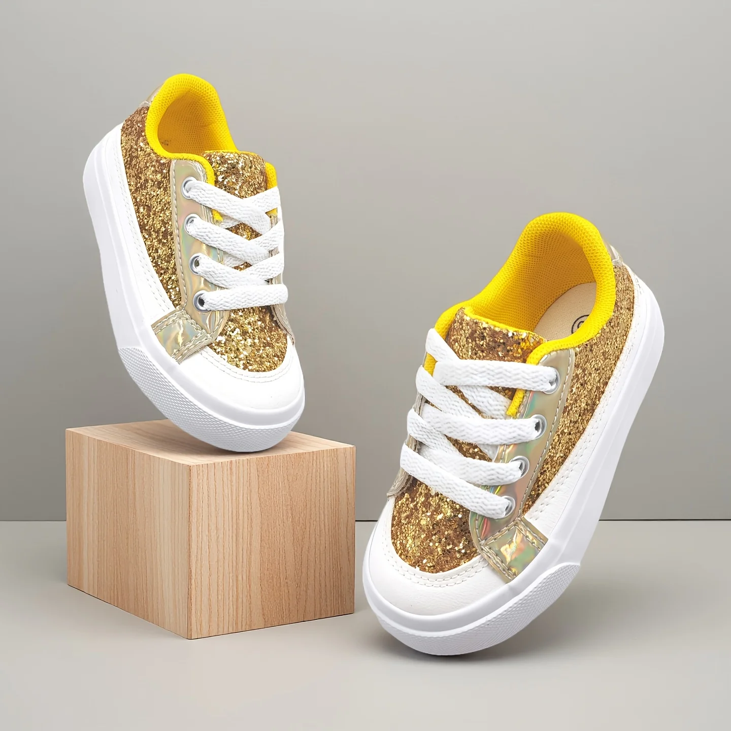 

COMFY KIDS, модные стильные низкие парусиновые туфли с золотым блеском и желтой отделкой, легкая подошва на шнуровке, всесезонная повседневная обувь для вечеринок