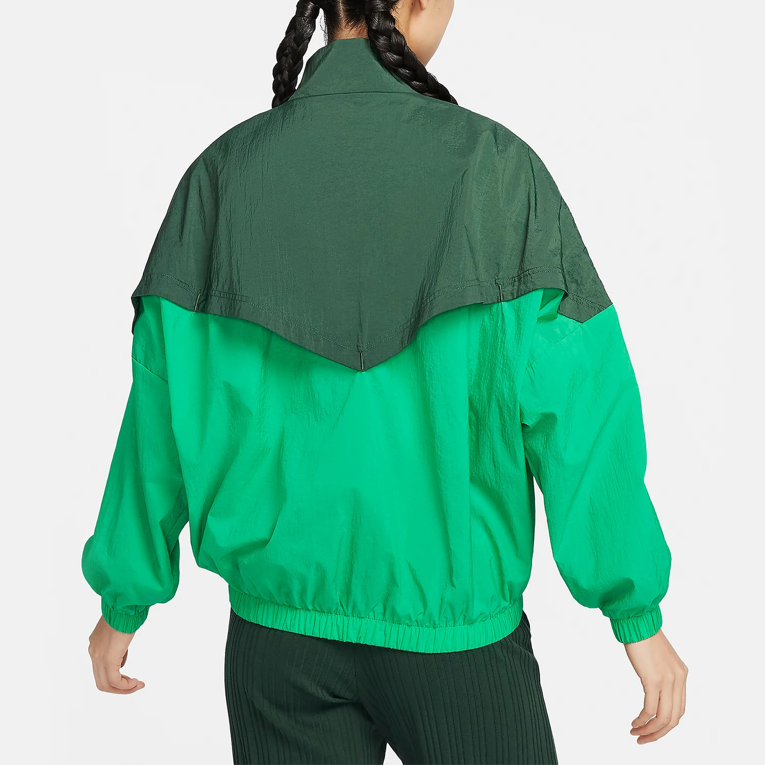 سترة Nike الرياضية الأصلية للنساء ذات الياقة الواقفة DM6186-323