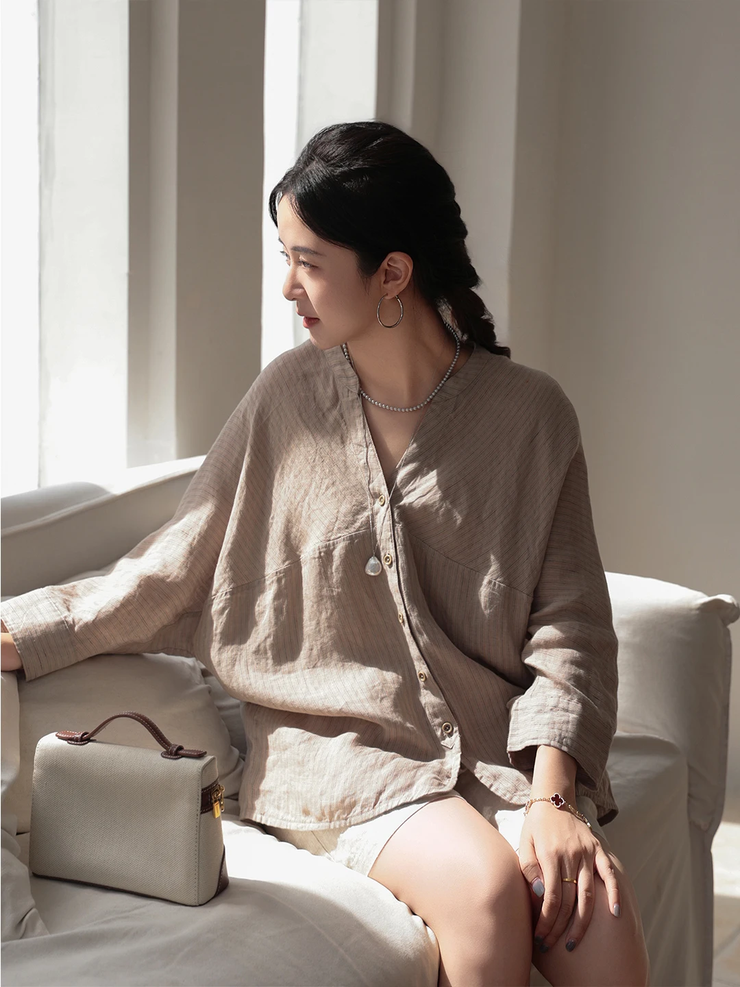 

Maen 2026 Spring High-end Linen V-ne Casual irt Women's Seven-quarter Sve Printed Loose Fit Breathable Comfortable