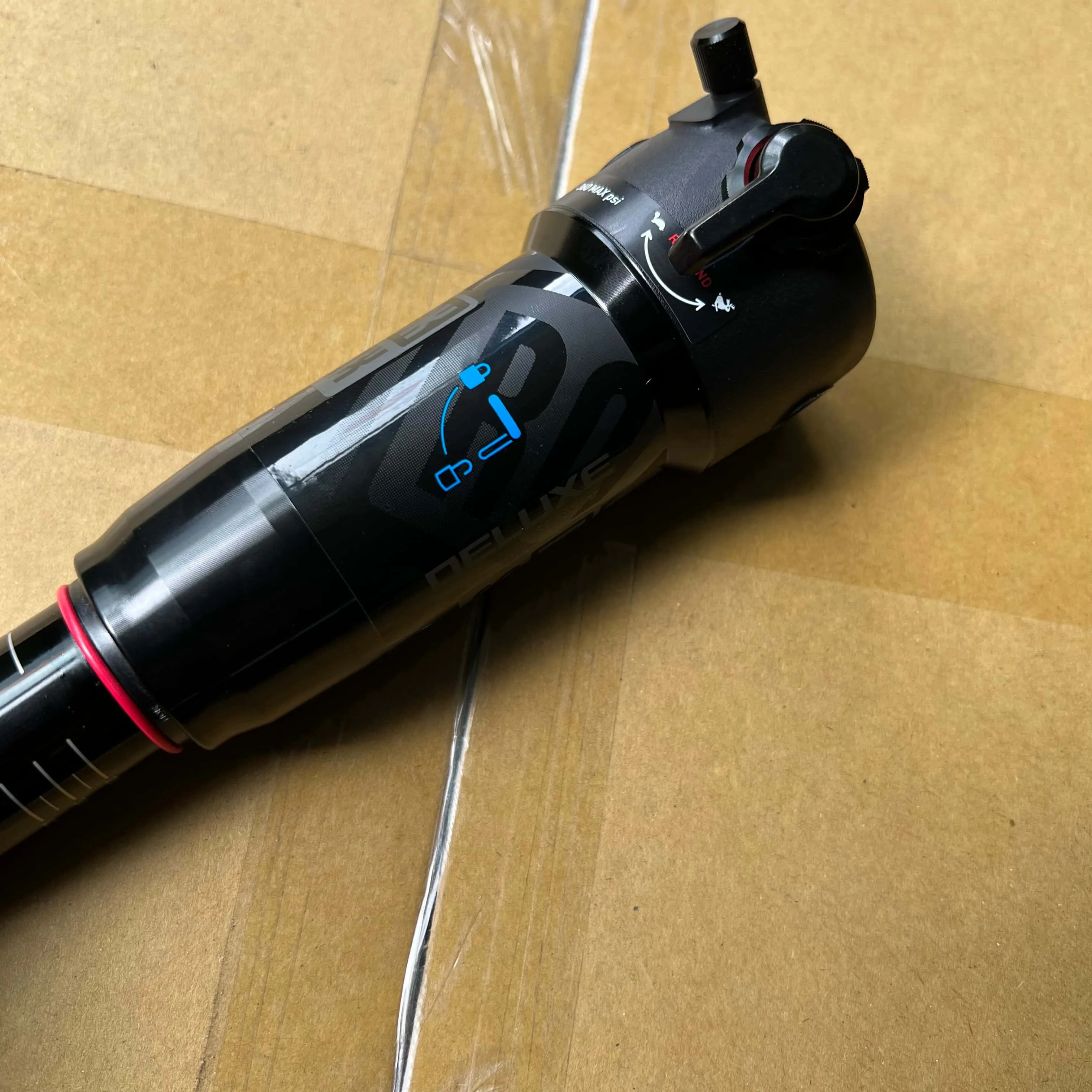 ROCKSHOX ديلوكس الصدمات الخلفية MTB Trail Bike Debon Air 185/205/225 trunnion هوائي سوفتيل MTB الخلفية الشجاعة